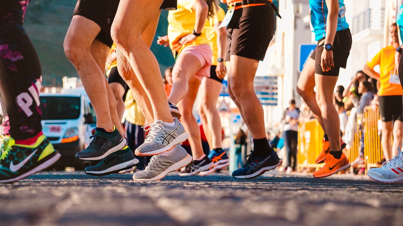 The Science of Long-Distance Running: Strategies for Building Endurance